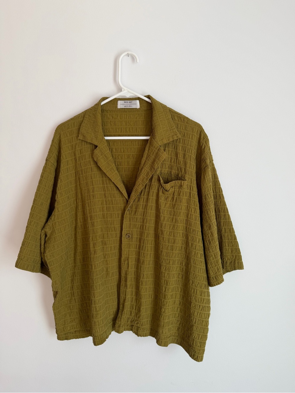 Red Sky Redsky Olive Crinkle Button Top